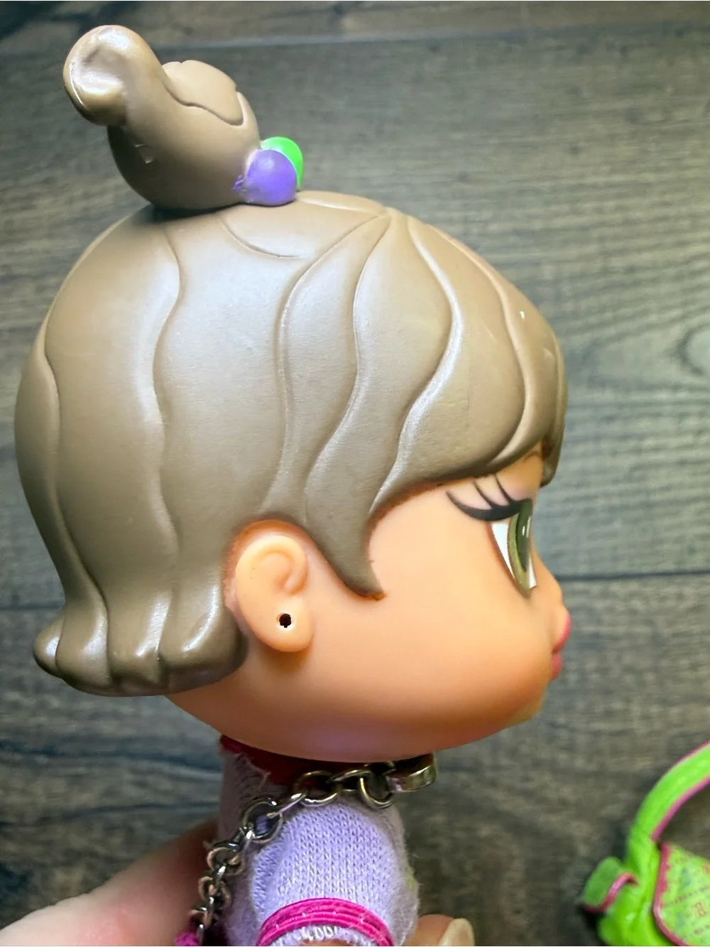 MGA Bratz Babyz Doll Yasmin Pretty Princess with Frog Figure Accessories 2004